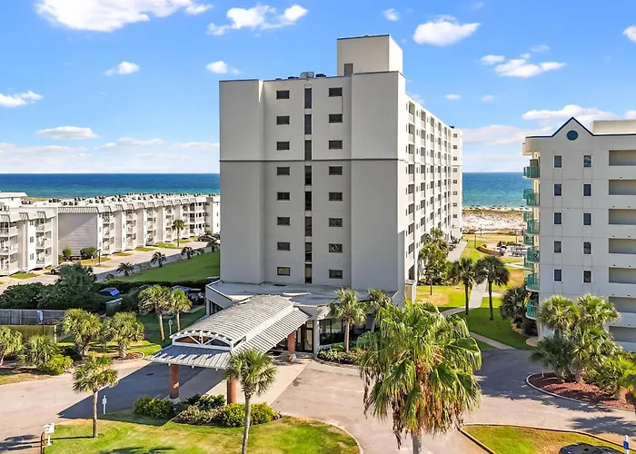 Royal Gulf & Racquet Club 5815